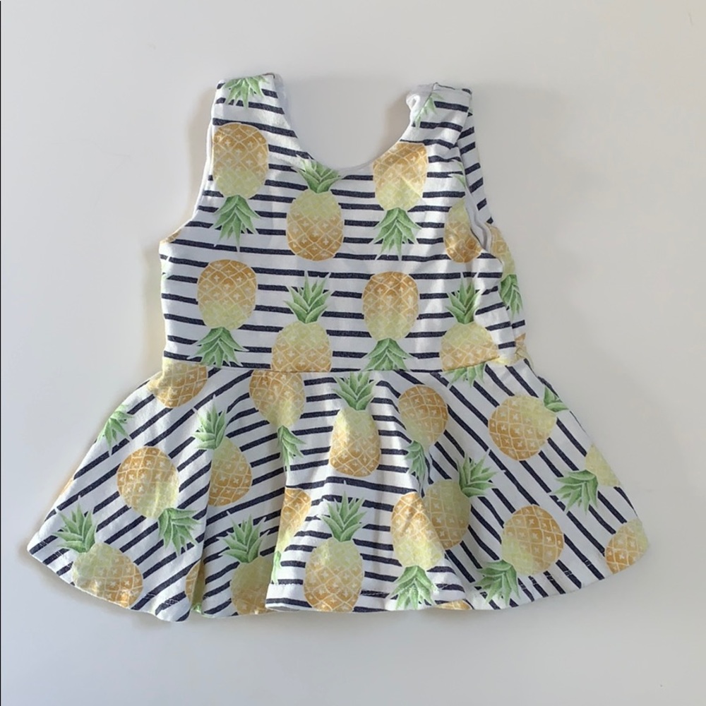 Boutique pineapple tank